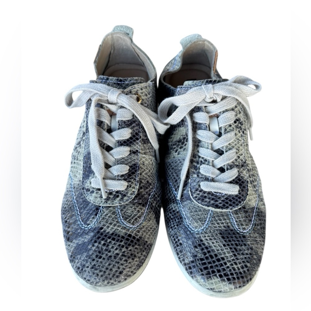 Pikolinos Snake Print Low Flexible Comfort Sneaker - Picture 4 of 12